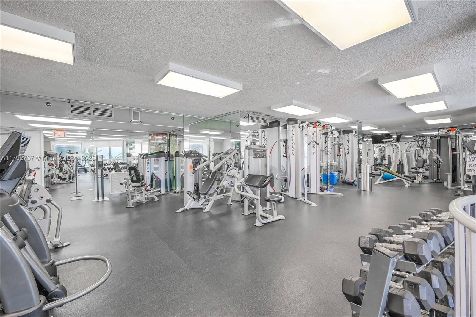 Real estate property located at 3530 MYSTIC POINTE DR #2106, Miami-dade, Mystic Pointe Tower 500 C, Aventura, FL