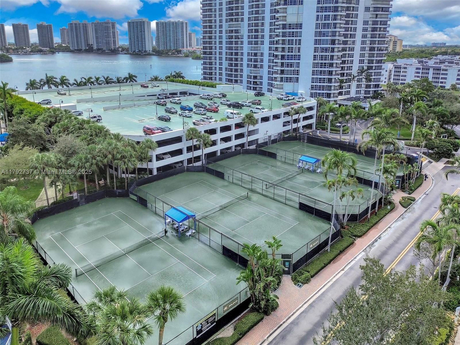 Real estate property located at 3530 MYSTIC POINTE DR #2106, Miami-dade, Mystic Pointe Tower 500 C, Aventura, FL