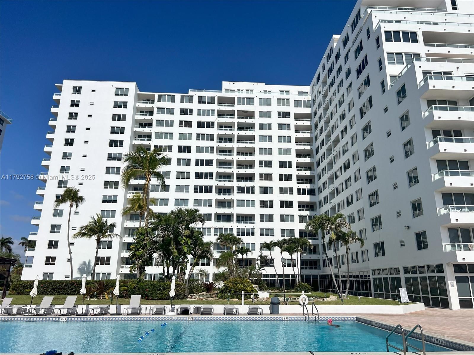 Real estate property located at 5005 Collins Ave #214, Miami-dade, The Carriage Club North C, Miami Beach, FL
