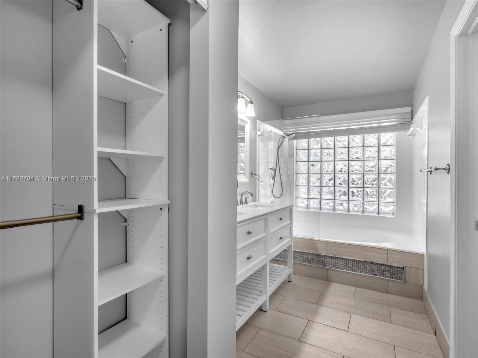 Real estate property located at 2124 Discovery Cir W, Broward, Discovery Pointe, Deerfield Beach, FL