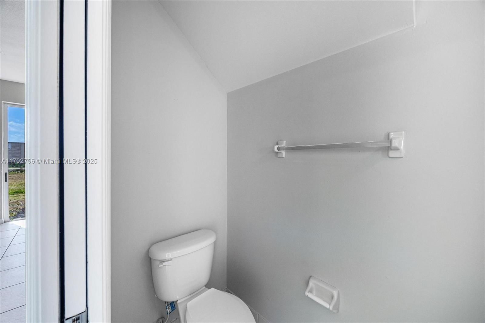 Real estate property located at 433 21st Ter, Miami-dade, Portofino Villas West, Homestead, FL
