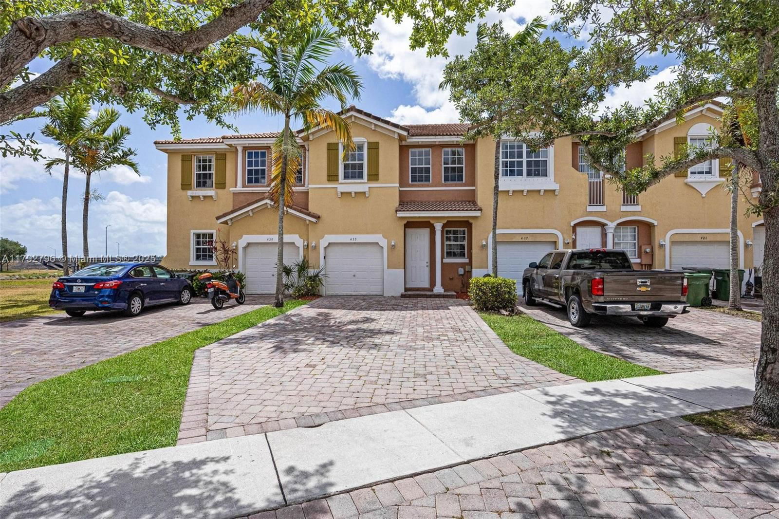 Real estate property located at 433 21st Ter, Miami-dade, Portofino Villas West, Homestead, FL