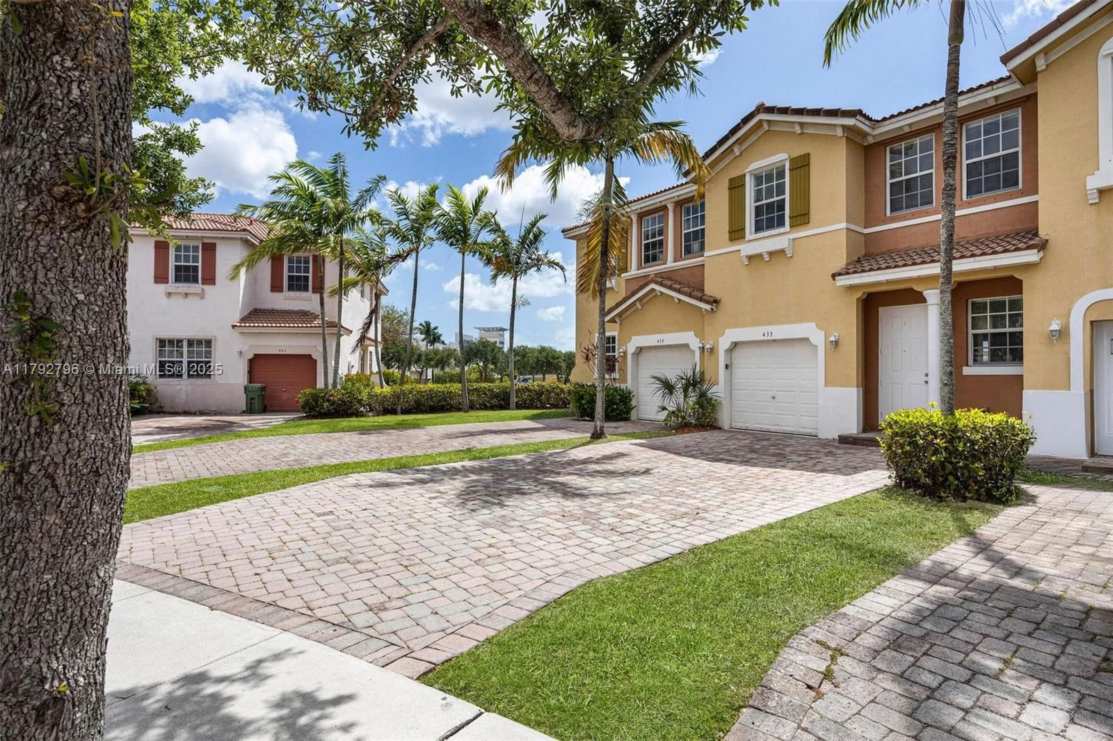Real estate property located at 433 21st Ter, Miami-dade, Portofino Villas West, Homestead, FL