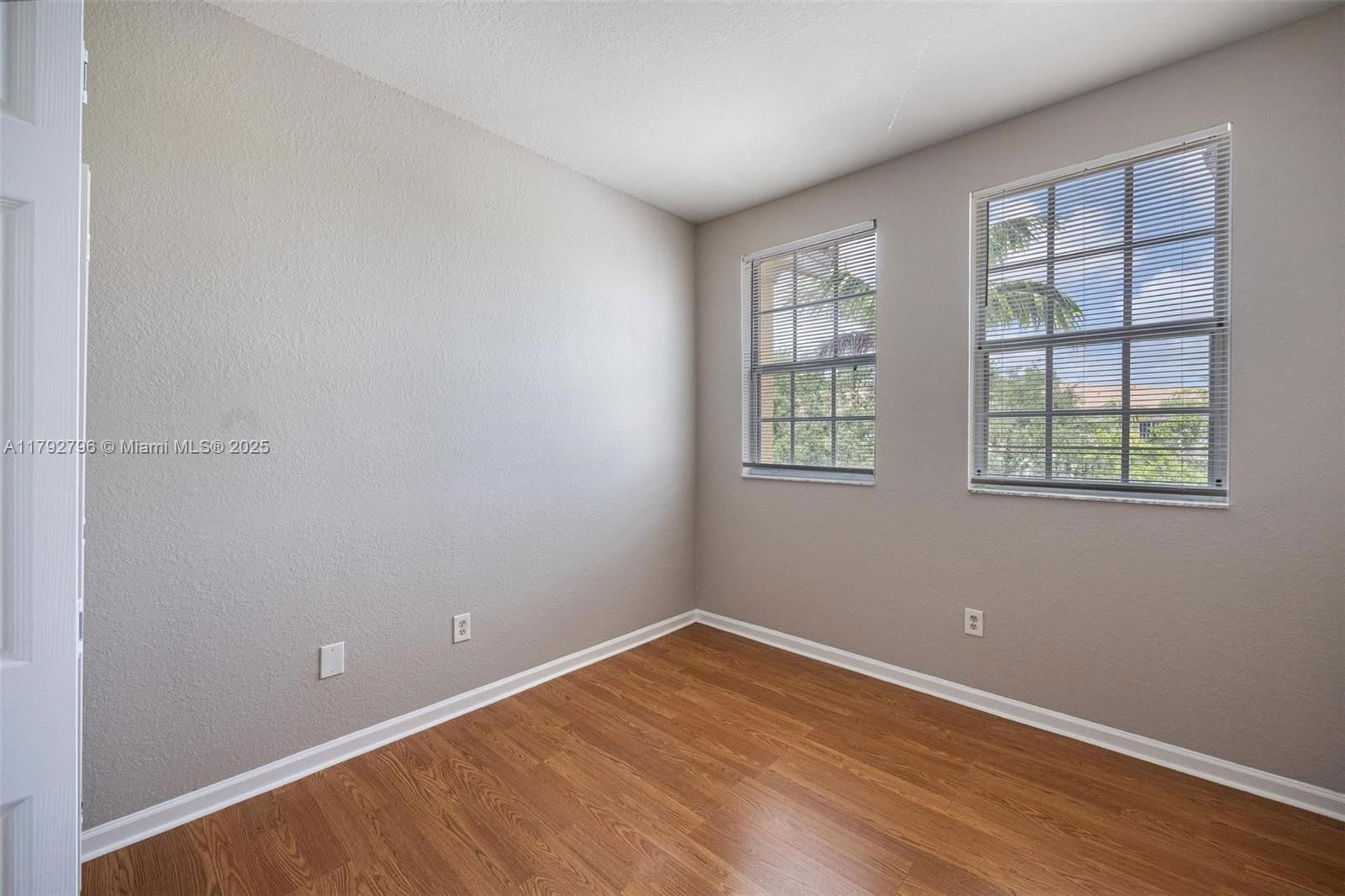 Real estate property located at 433 21st Ter, Miami-dade, Portofino Villas West, Homestead, FL