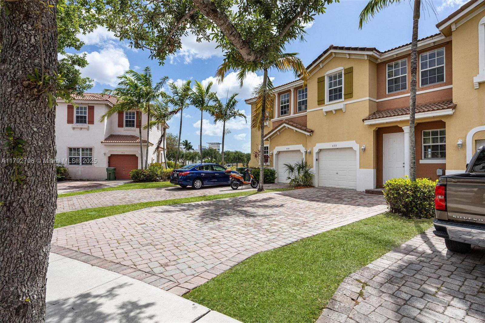 Real estate property located at 433 21st Ter, Miami-dade, Portofino Villas West, Homestead, FL