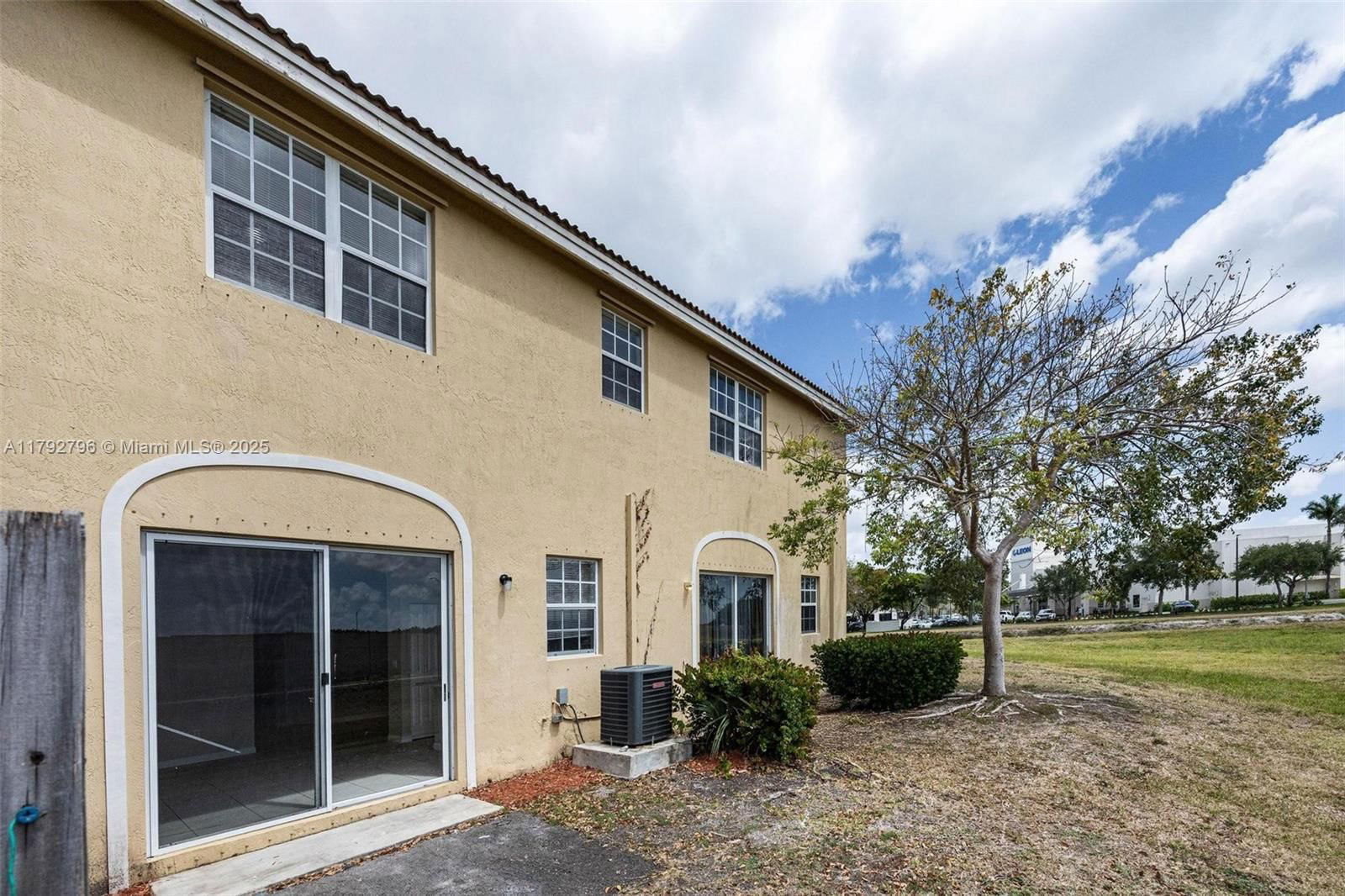 Real estate property located at 433 21st Ter, Miami-dade, Portofino Villas West, Homestead, FL