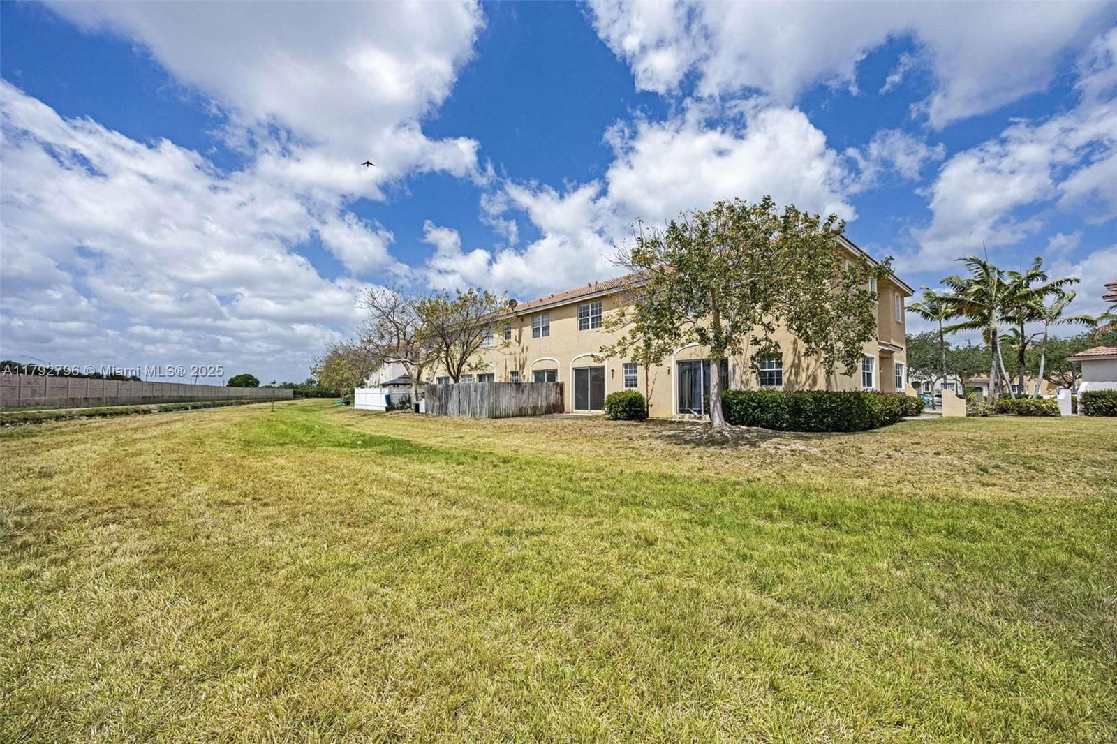 Real estate property located at 433 21st Ter, Miami-dade, Portofino Villas West, Homestead, FL