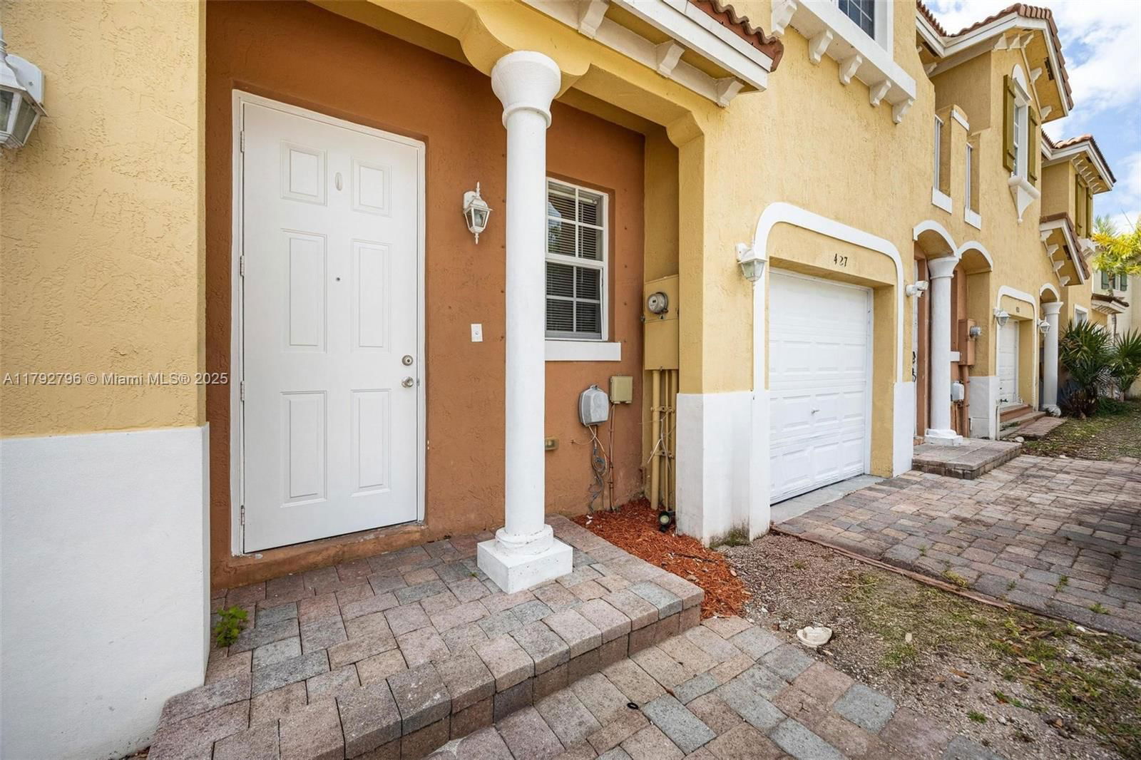 Real estate property located at 433 21st Ter, Miami-dade, Portofino Villas West, Homestead, FL