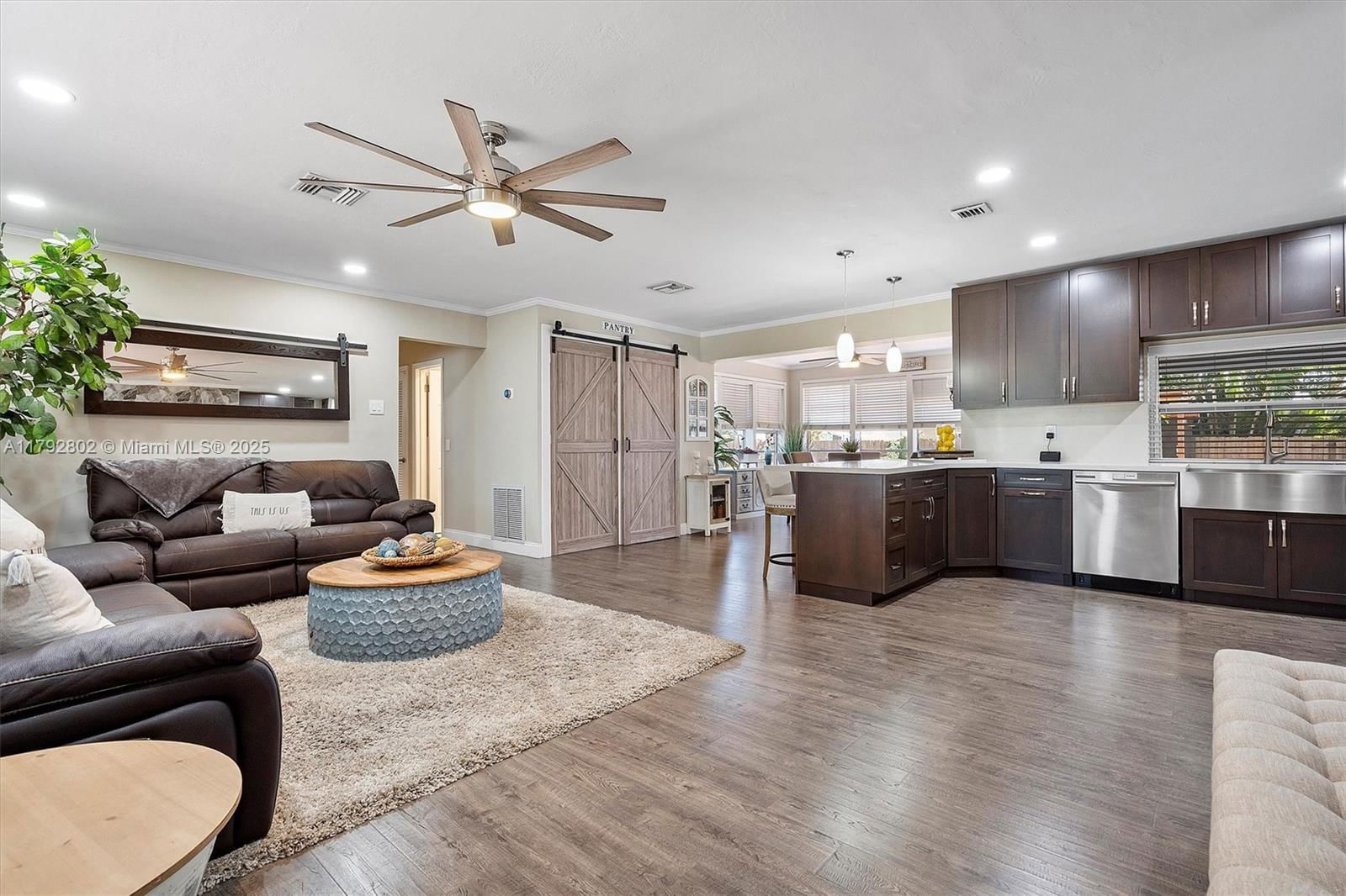 Real estate property located at 8420 Taft St, Broward, Boulevard Heights Sec 9, Pembroke Pines, FL