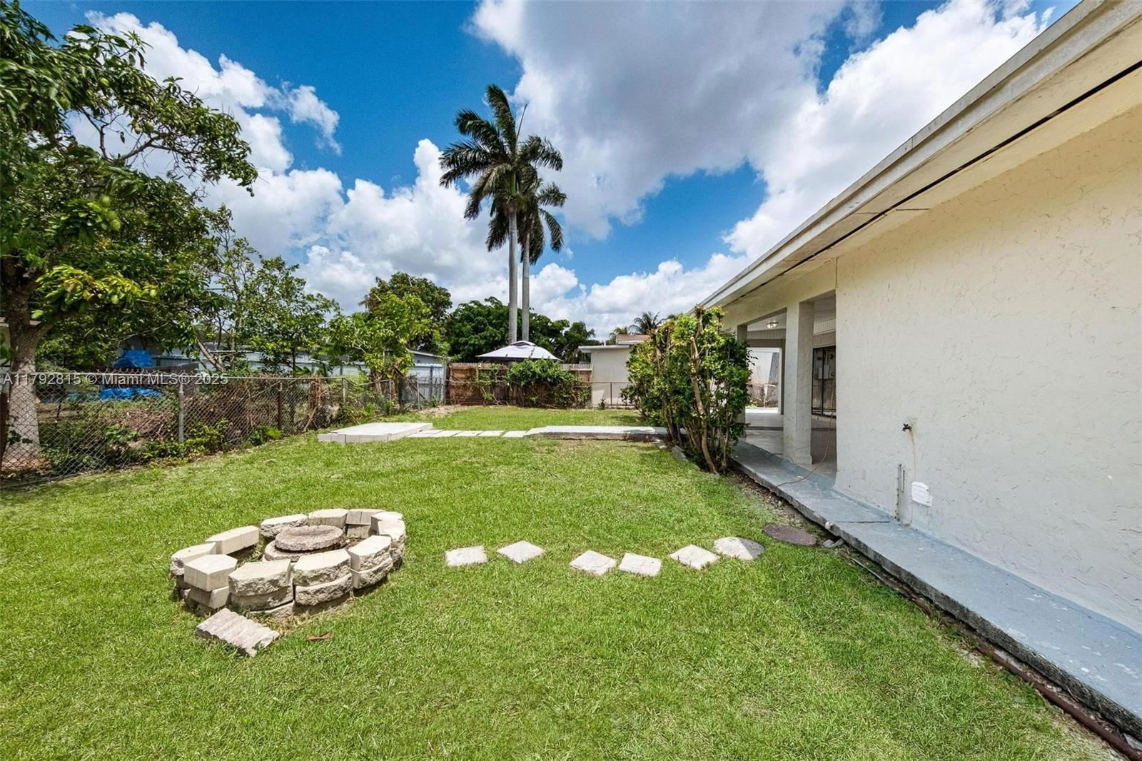 Real estate property located at 30610 156th Ave, Miami-dade, 21 St Century Homes 1st S, Homestead, FL