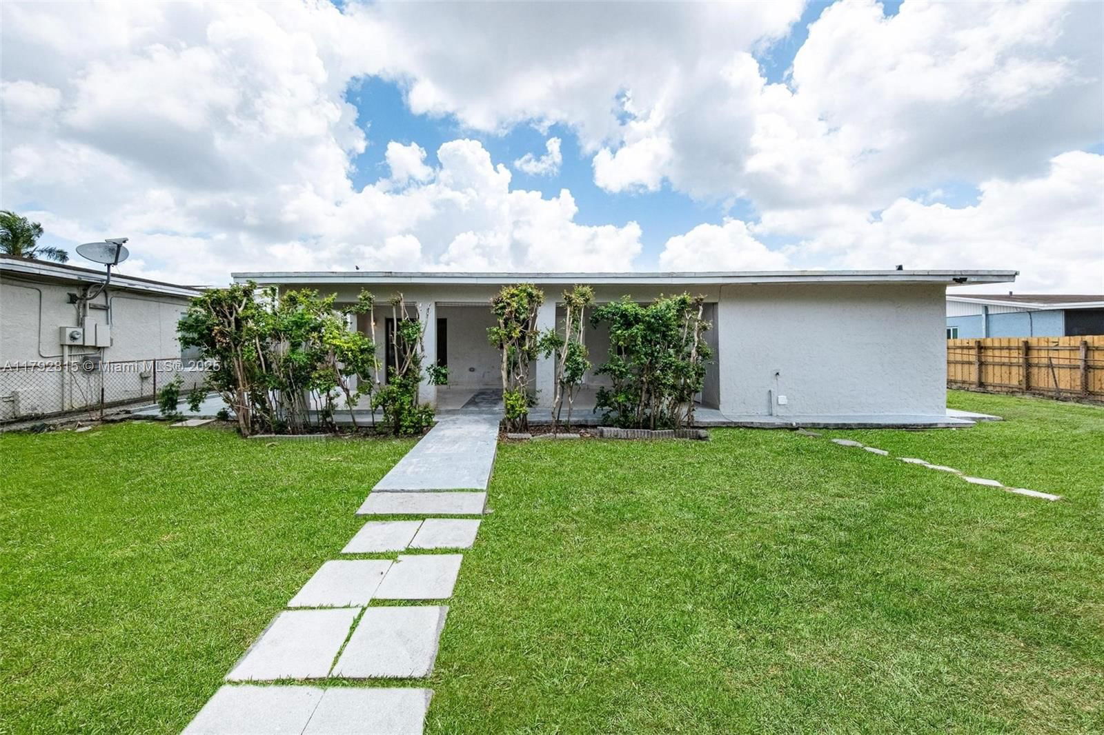 Real estate property located at 30610 156th Ave, Miami-dade, 21 St Century Homes 1st S, Homestead, FL