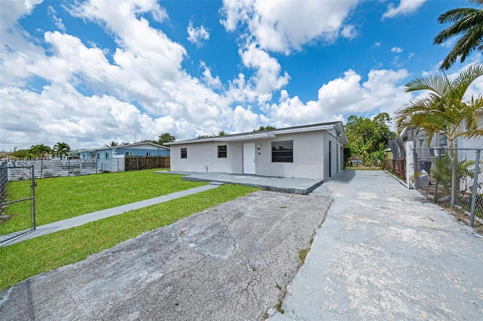 Real estate property located at 30610 156th Ave, Miami-dade, 21 St Century Homes 1st S, Homestead, FL
