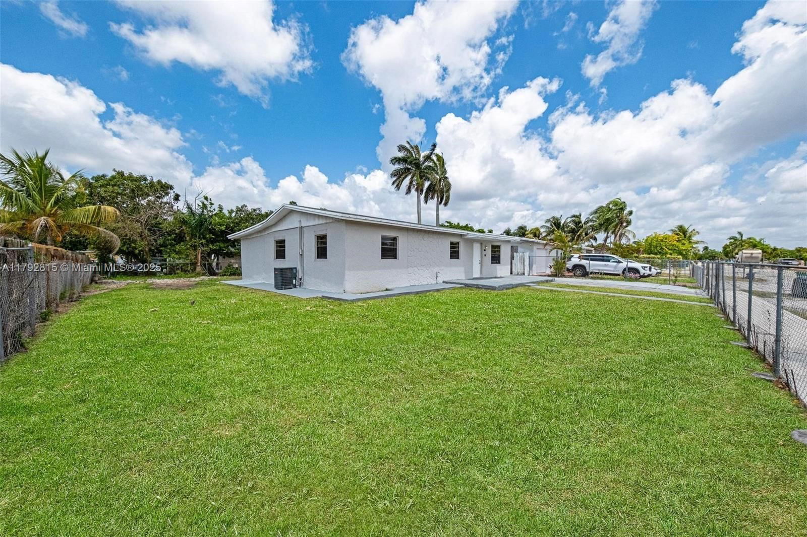 Real estate property located at 30610 156th Ave, Miami-dade, 21 St Century Homes 1st S, Homestead, FL
