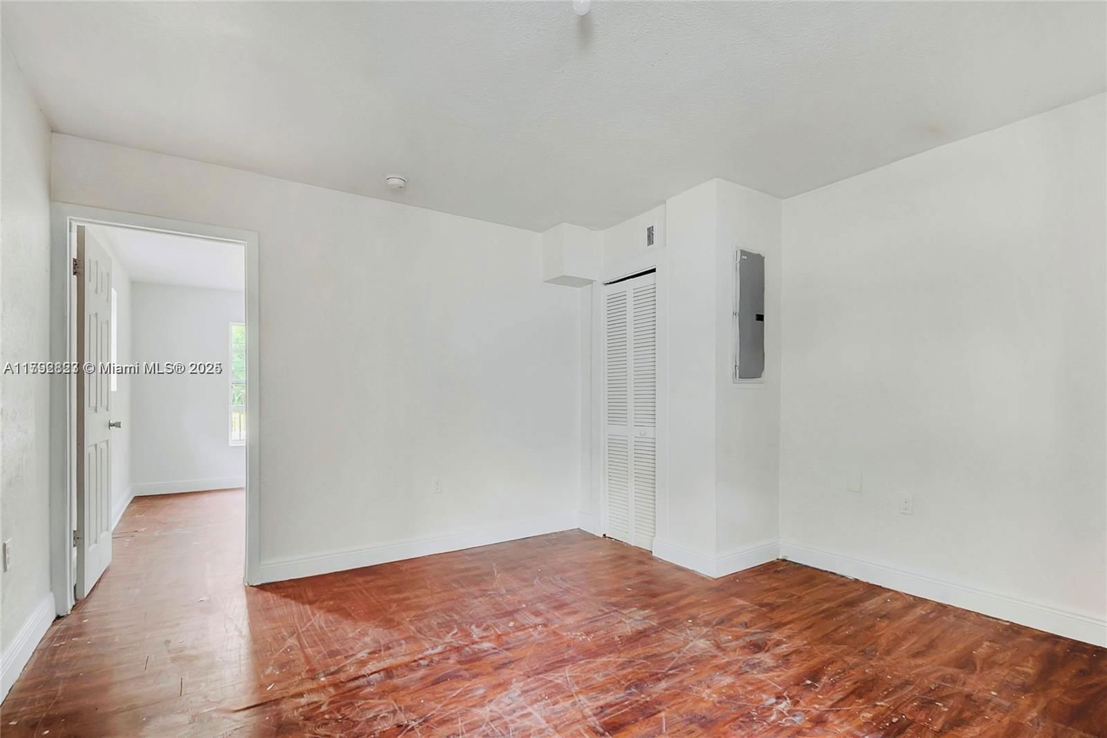 Real estate property located at 5434 5th Ave, Miami-dade, Buena Vista Gardens, Miami, FL