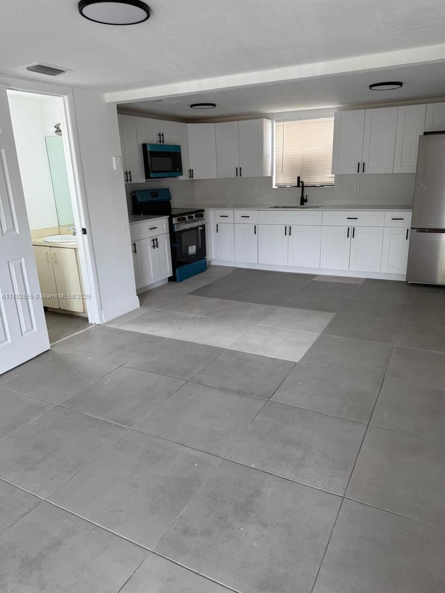 Real estate property located at 2291 53rd Pl #2291, Miami-dade, Green Oaks I Condo, Hialeah, FL