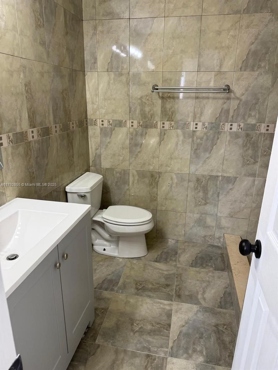 Real estate property located at 2291 53rd Pl #2291, Miami-dade, Green Oaks I Condo, Hialeah, FL