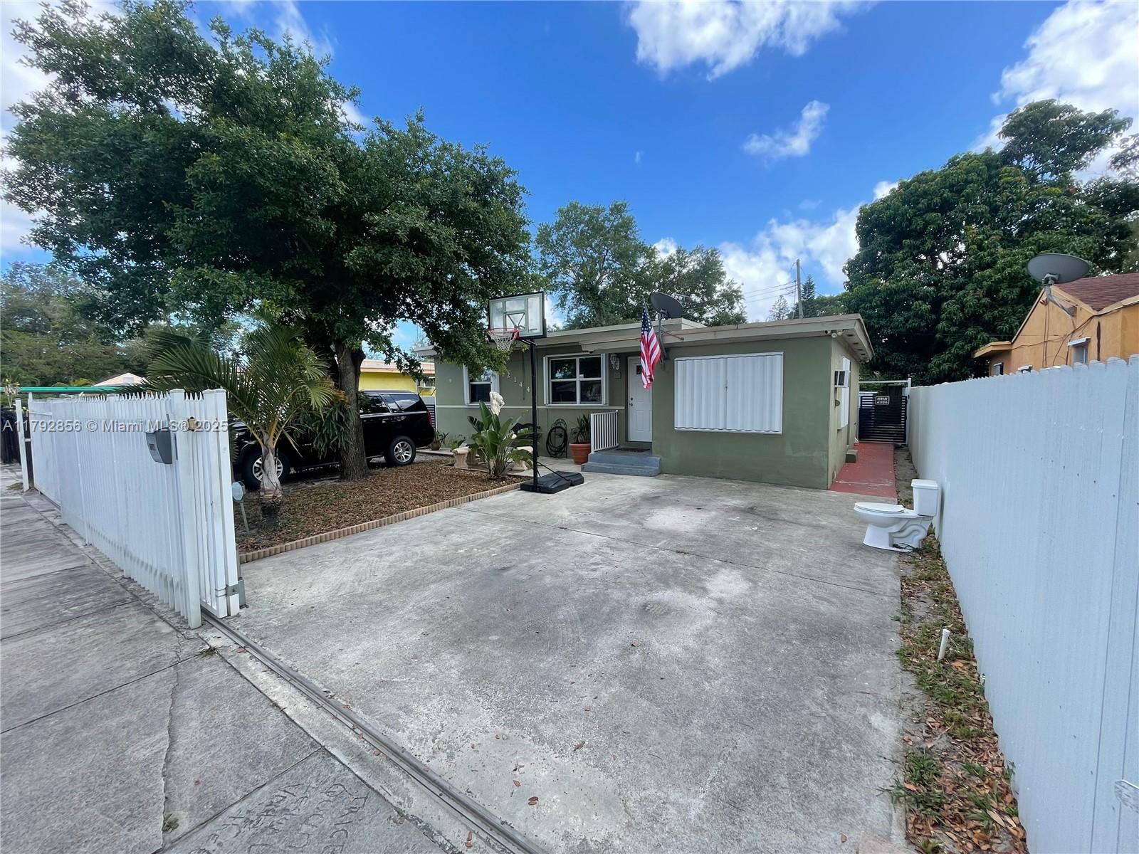 Real estate property located at 2144 85th St, Miami-dade, Everglades Ave Hts Addn, Miami, FL