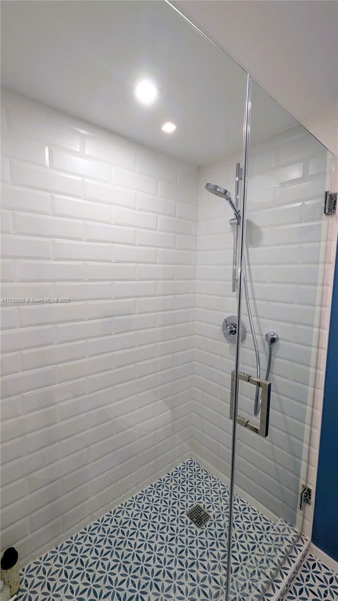 Real estate property located at 5151 Collins Ave #634, Miami-dade, Seacoast 5151 Condo, Miami Beach, FL