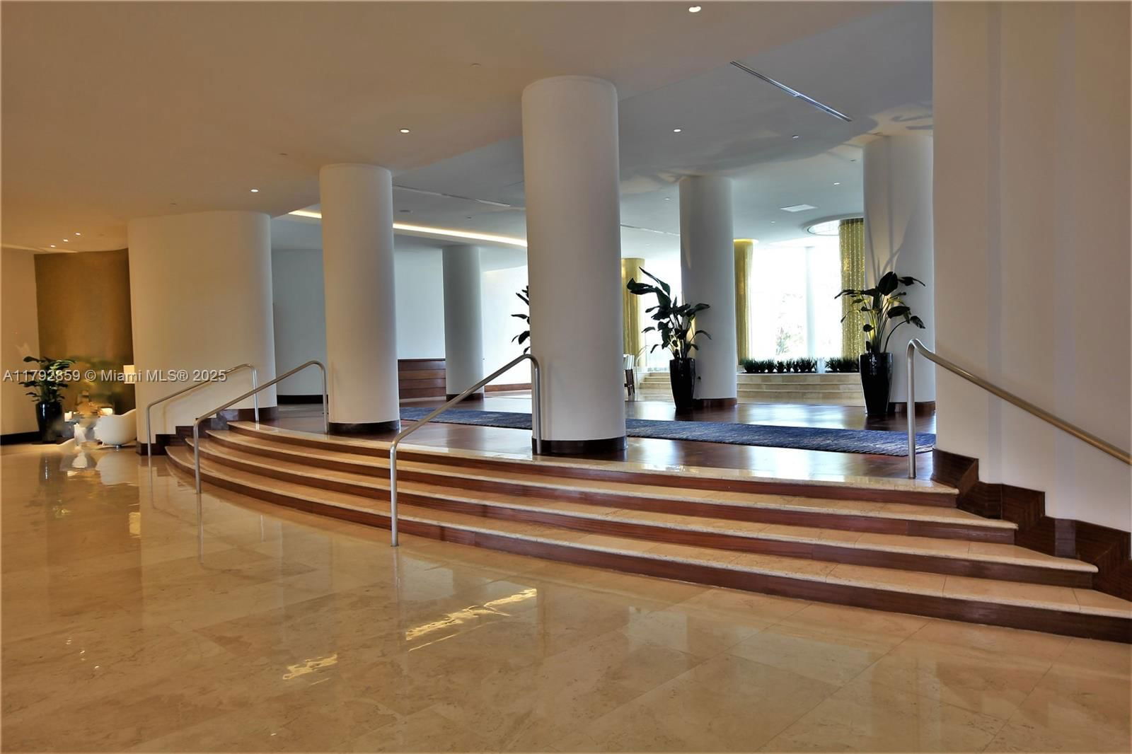 Real estate property located at 5151 Collins Ave #634, Miami-dade, Seacoast 5151 Condo, Miami Beach, FL