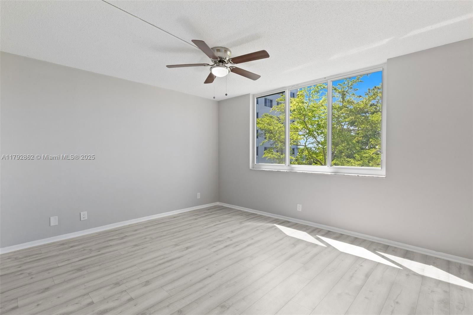 Real estate property located at 4200 Hillcrest Dr #505, Broward, Hillcrest East No 24 Cond, Hollywood, FL