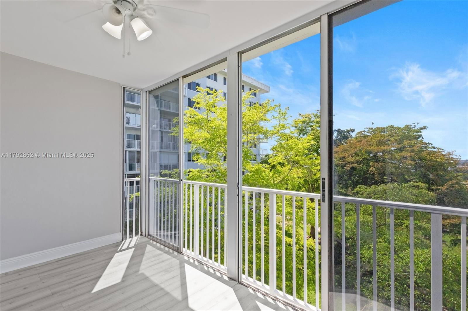 Real estate property located at 4200 Hillcrest Dr #505, Broward, Hillcrest East No 24 Cond, Hollywood, FL
