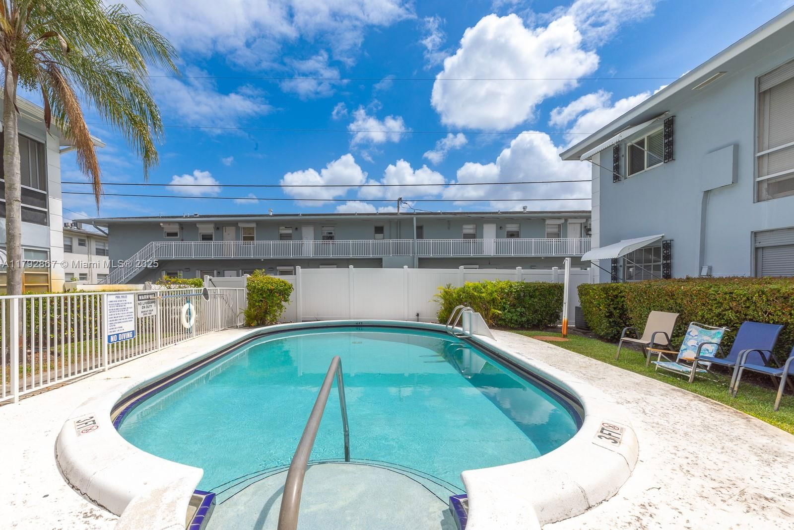 Real estate property located at 3710 Harrison St #1, Broward, Villas 1 Condo, Hollywood, FL