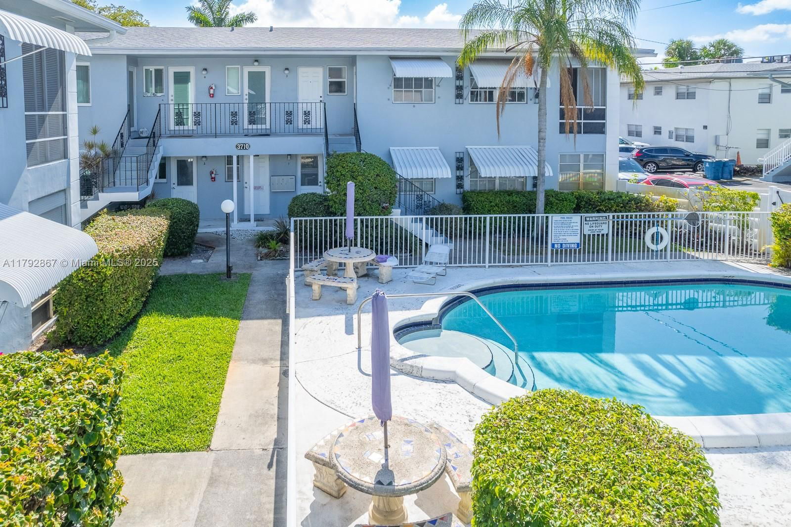 Real estate property located at 3710 Harrison St #1, Broward, Villas 1 Condo, Hollywood, FL