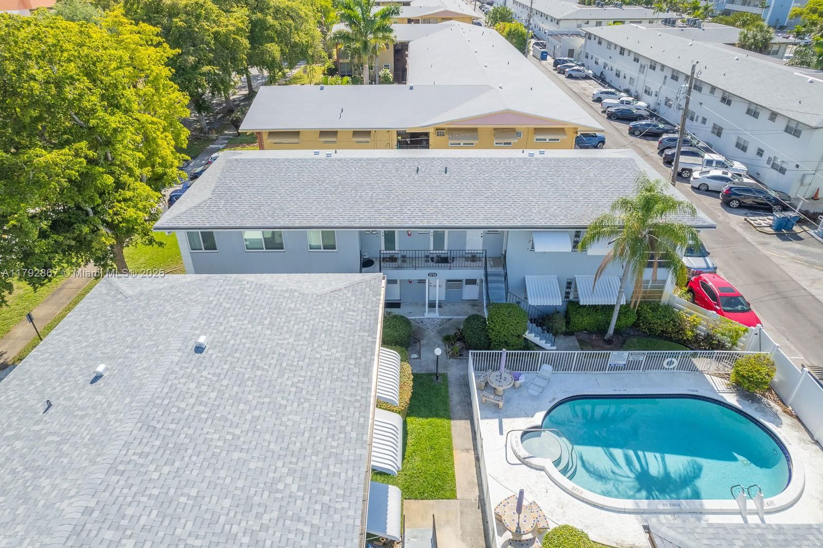 Real estate property located at 3710 Harrison St #1, Broward, Villas 1 Condo, Hollywood, FL