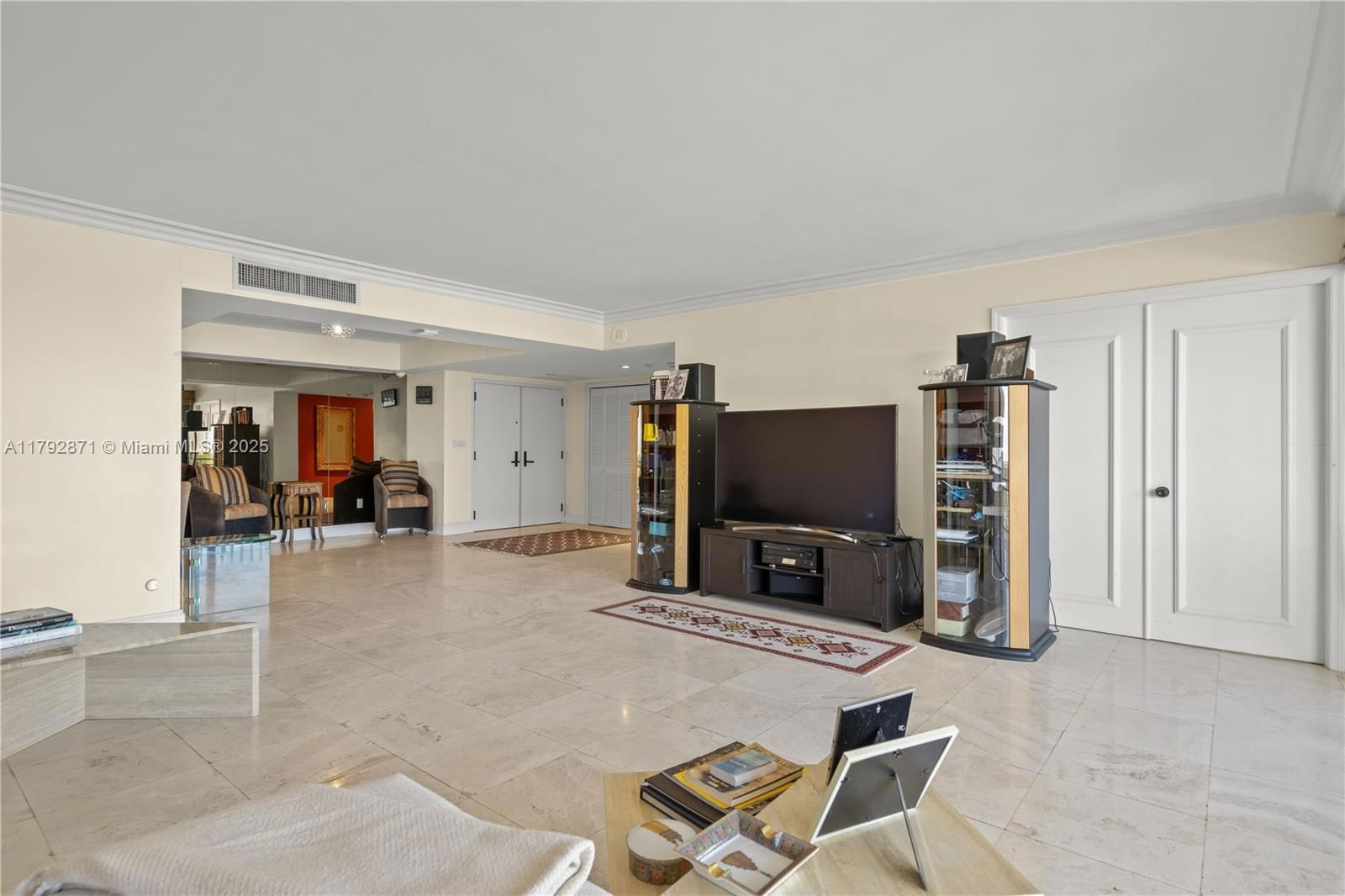 Real estate property located at 3 Grove Isle Dr C1108, Miami-dade, Grove Isle Condo, Miami, FL
