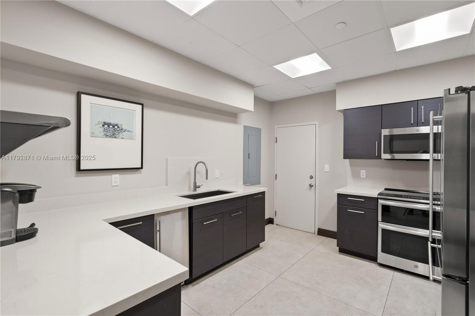 Real estate property located at 3 Grove Isle Dr C1108, Miami-dade, Grove Isle Condo, Miami, FL