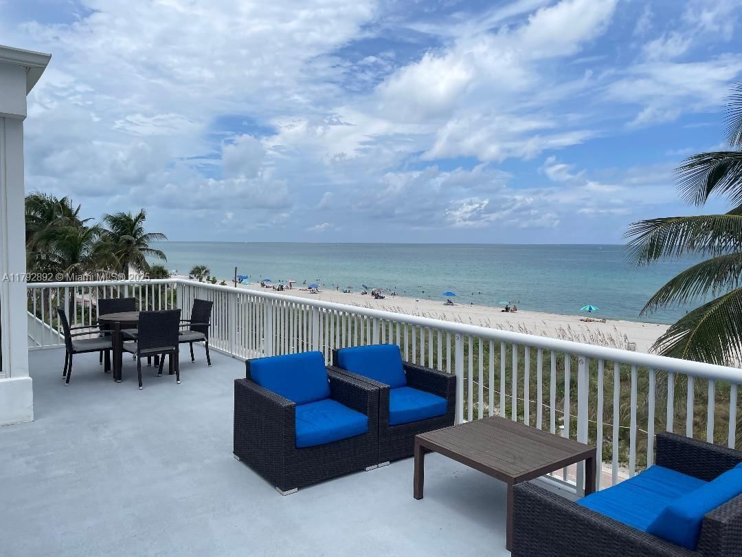Real estate property located at 5401 Collins Ave #614, Miami-dade, The Carriage House Condo, Miami Beach, FL