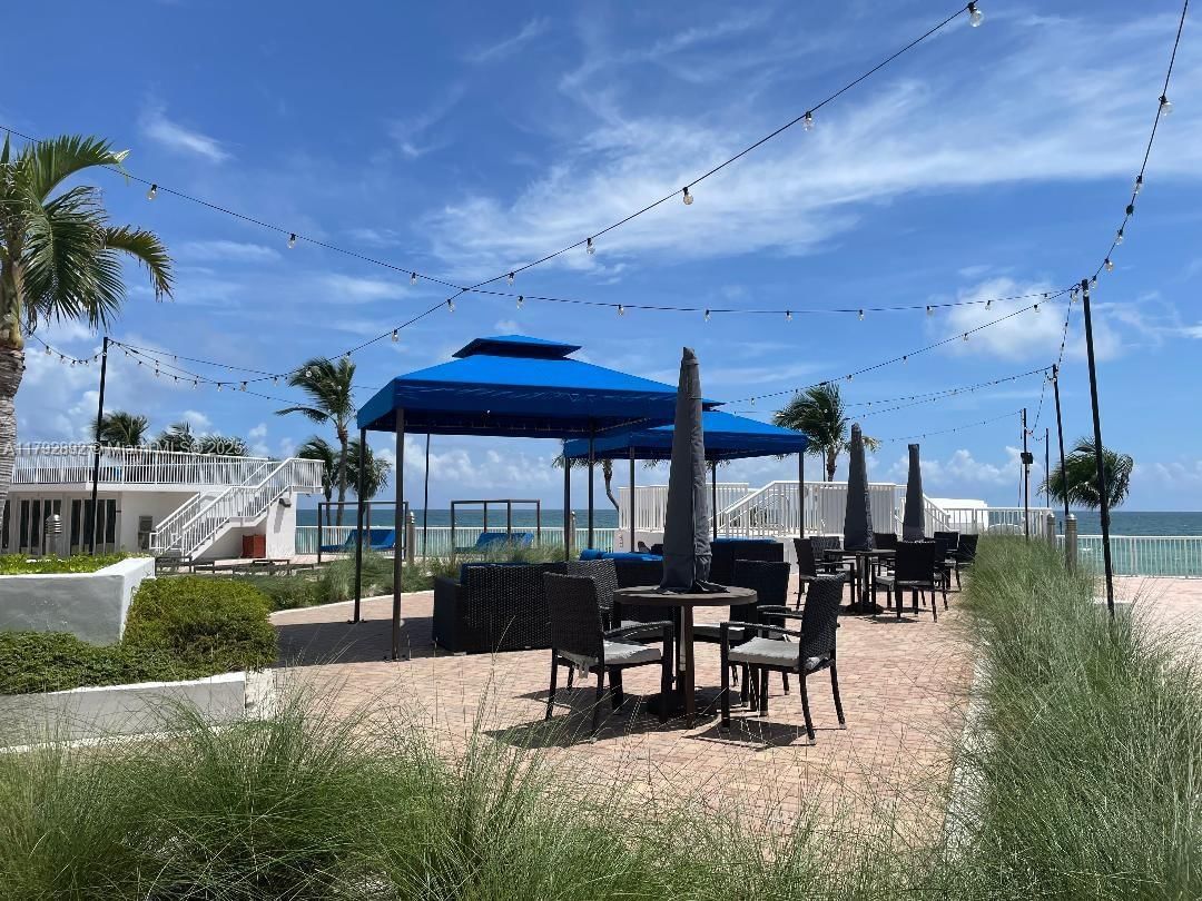 Real estate property located at 5401 Collins Ave #614, Miami-dade, The Carriage House Condo, Miami Beach, FL