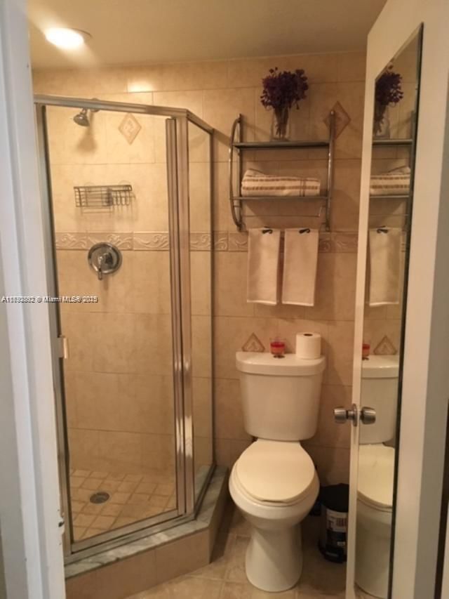 Real estate property located at 5401 Collins Ave #614, Miami-dade, The Carriage House Condo, Miami Beach, FL