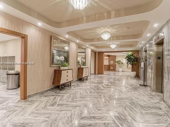 Real estate property located at 5401 Collins Ave #614, Miami-dade, The Carriage House Condo, Miami Beach, FL