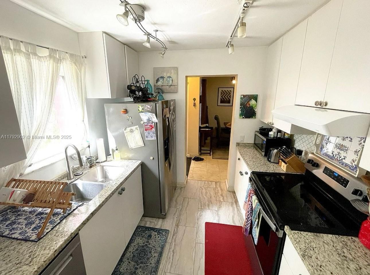 Real estate property located at 3161 Day Ave, Miami-dade, Biscayne Realty Cos, Miami, FL