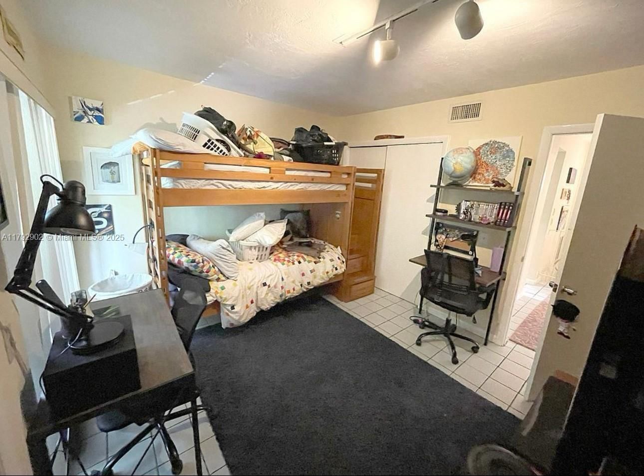 Real estate property located at 3161 Day Ave, Miami-dade, Biscayne Realty Cos, Miami, FL