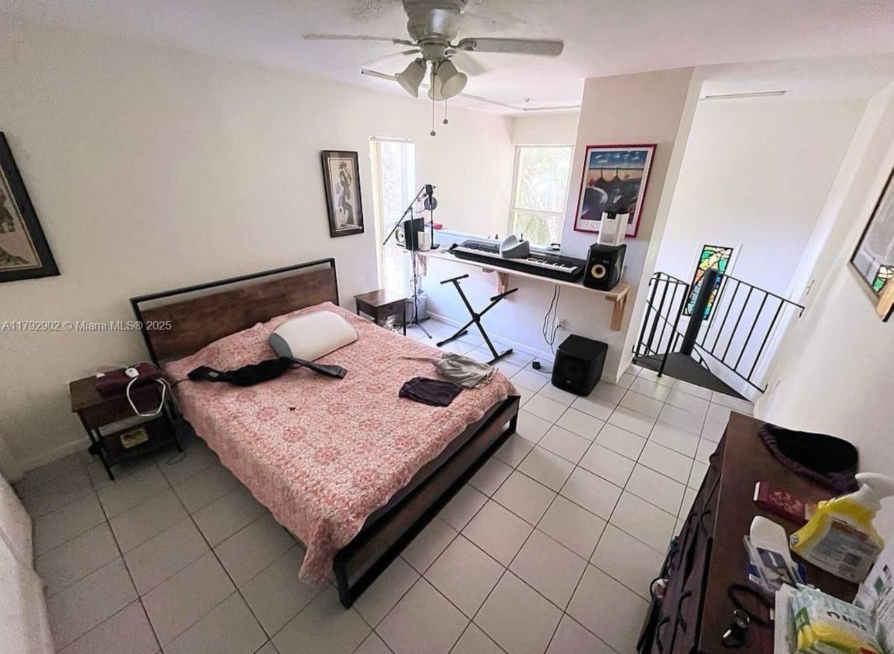 Real estate property located at 3161 Day Ave, Miami-dade, Biscayne Realty Cos, Miami, FL