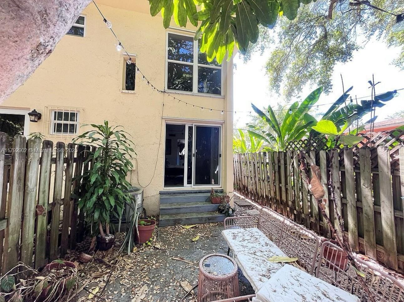 Real estate property located at 3161 Day Ave, Miami-dade, Biscayne Realty Cos, Miami, FL