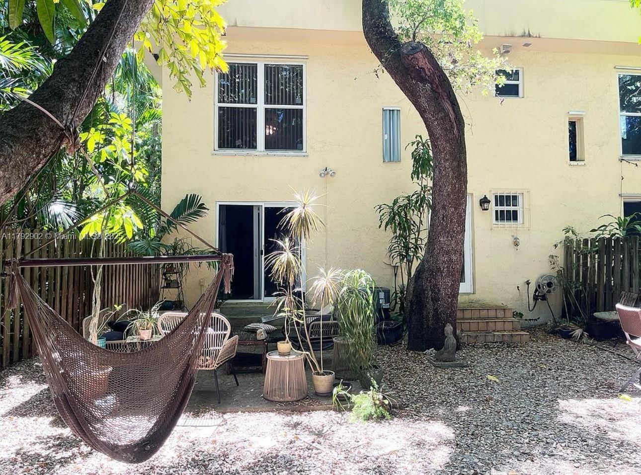 Real estate property located at 3161 Day Ave, Miami-dade, Biscayne Realty Cos, Miami, FL
