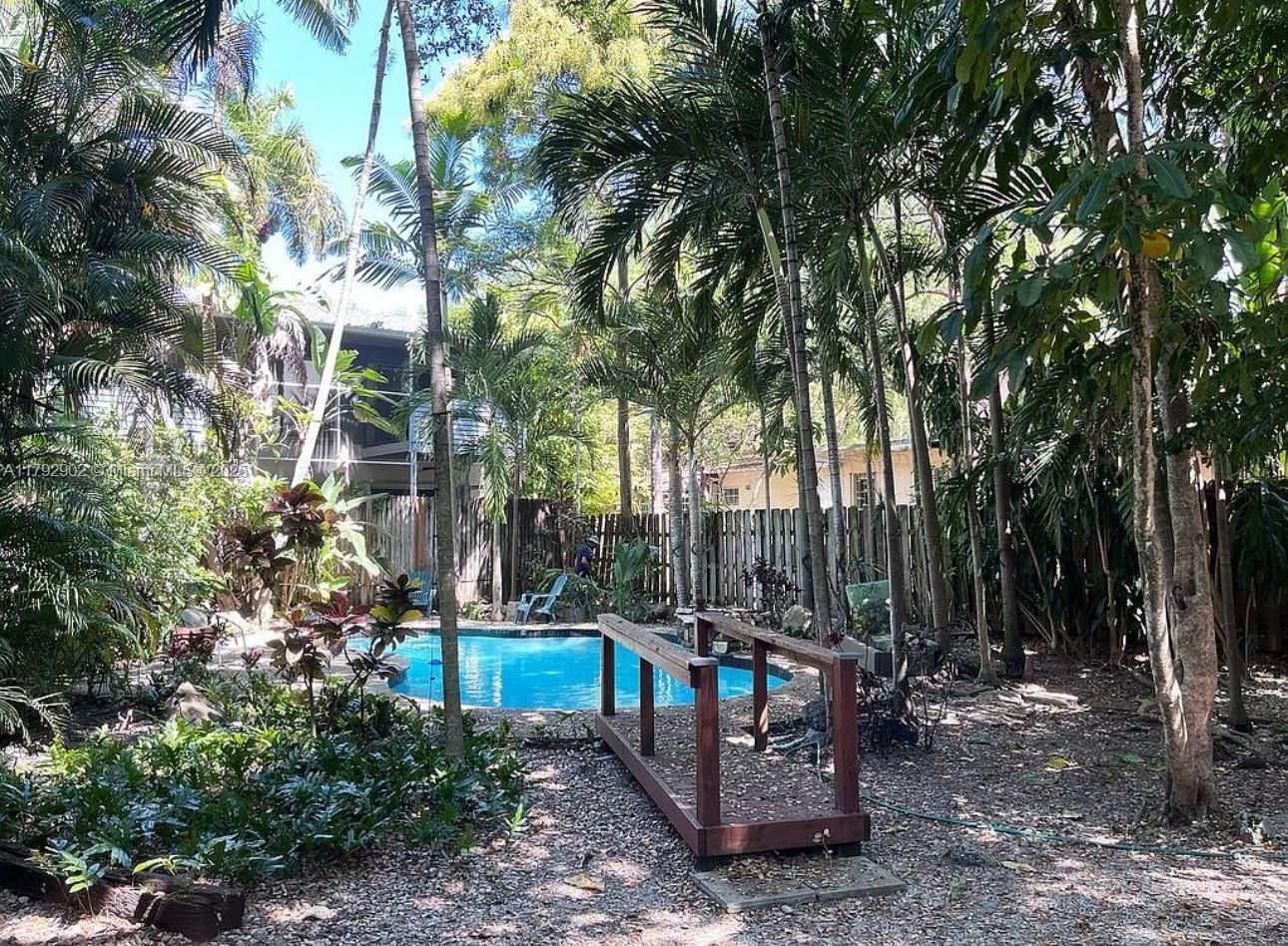 Real estate property located at 3161 Day Ave, Miami-dade, Biscayne Realty Cos, Miami, FL
