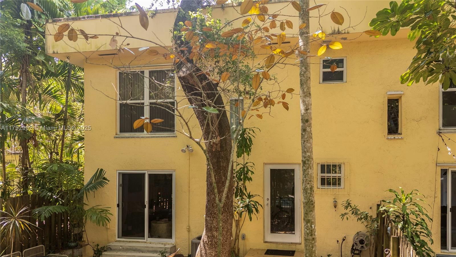 Real estate property located at 3161 Day Ave, Miami-dade, Biscayne Realty Cos, Miami, FL
