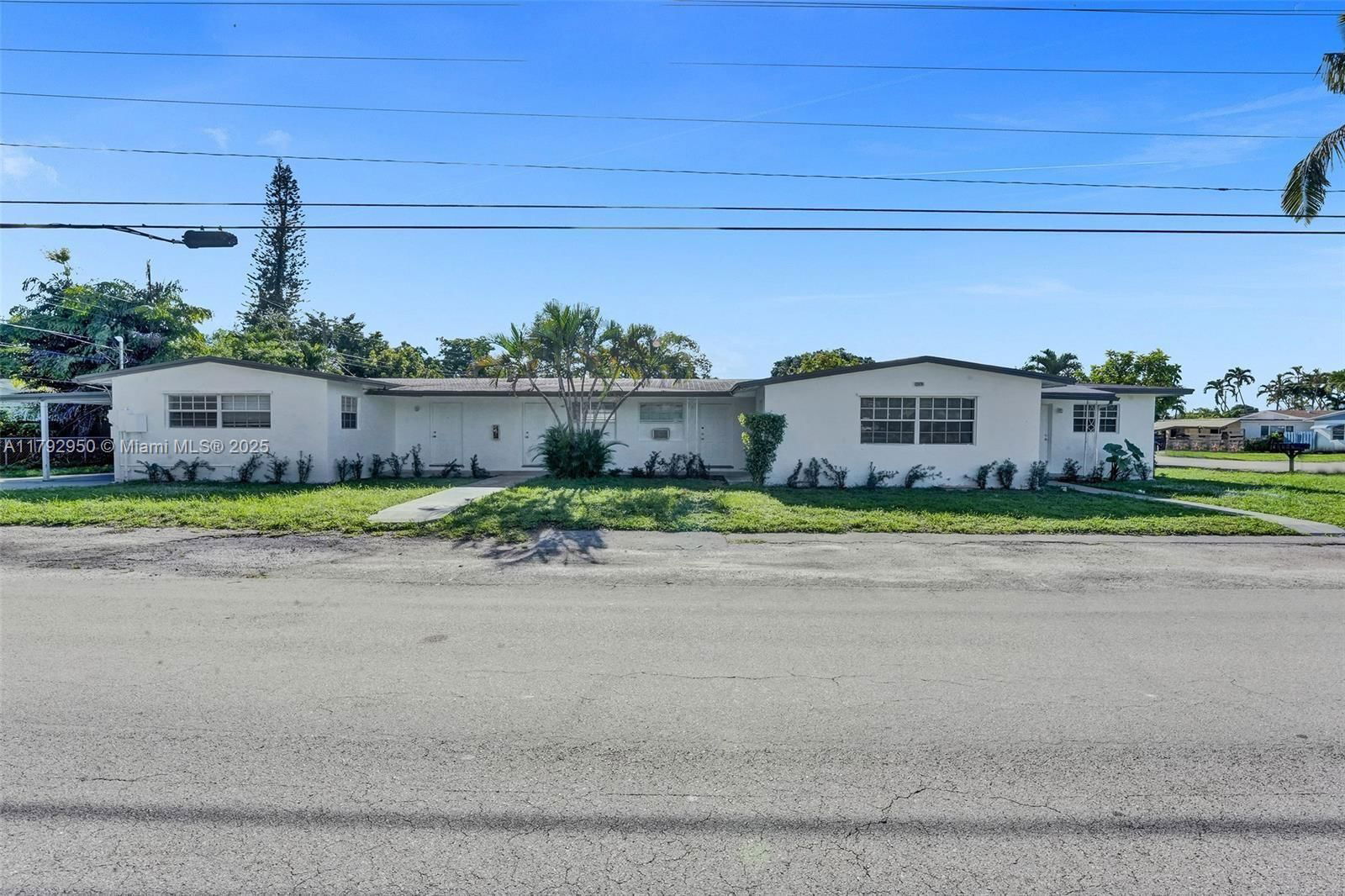 Real estate property located at 5657 Grant St, Broward, Hollywood Beach Heights S, Hollywood, FL
