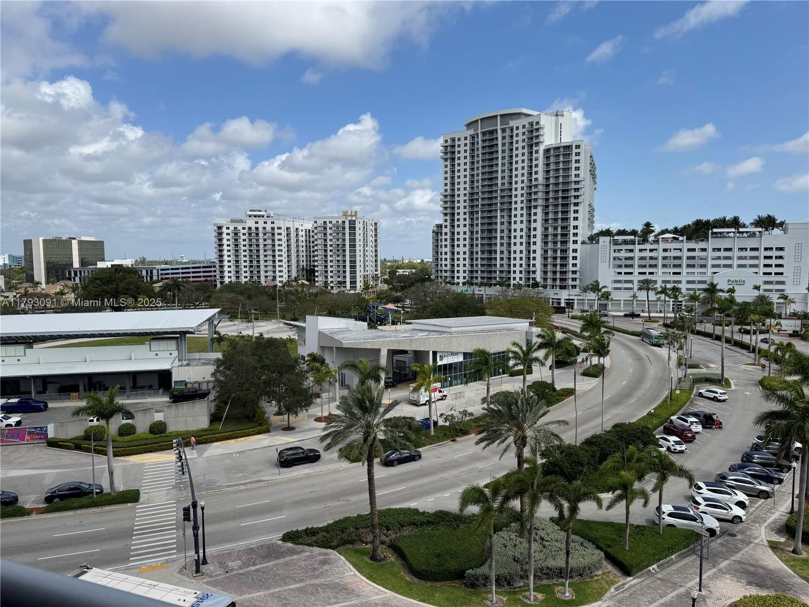 Real estate property located at 1720 Harrison St #7A, Broward, Hollywood East (3010-3050), Hollywood, FL