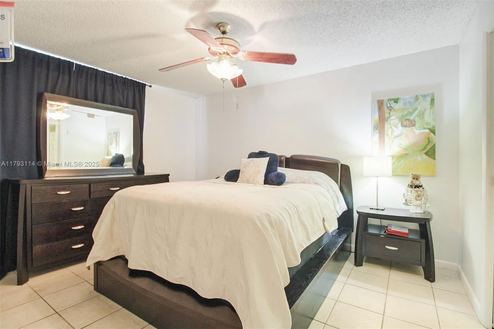 Real estate property located at 8023 Lake Dr #201, Miami-dade, Doral Court Condo, Doral, FL