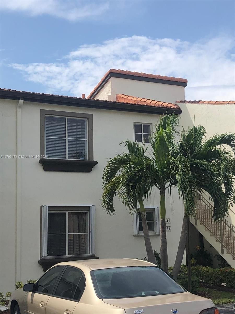 Real estate property located at 1140 125th Pl #205, Miami-dade, Villa Real Condo No 6, Miami, FL