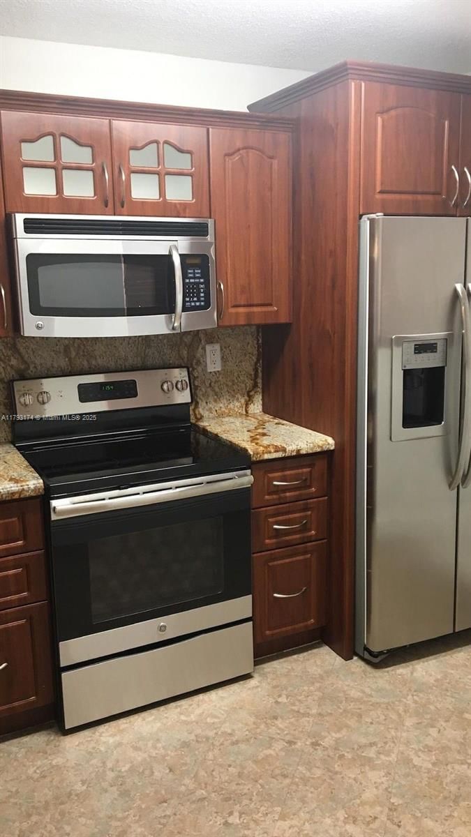 Real estate property located at 1140 125th Pl #205, Miami-dade, Villa Real Condo No 6, Miami, FL