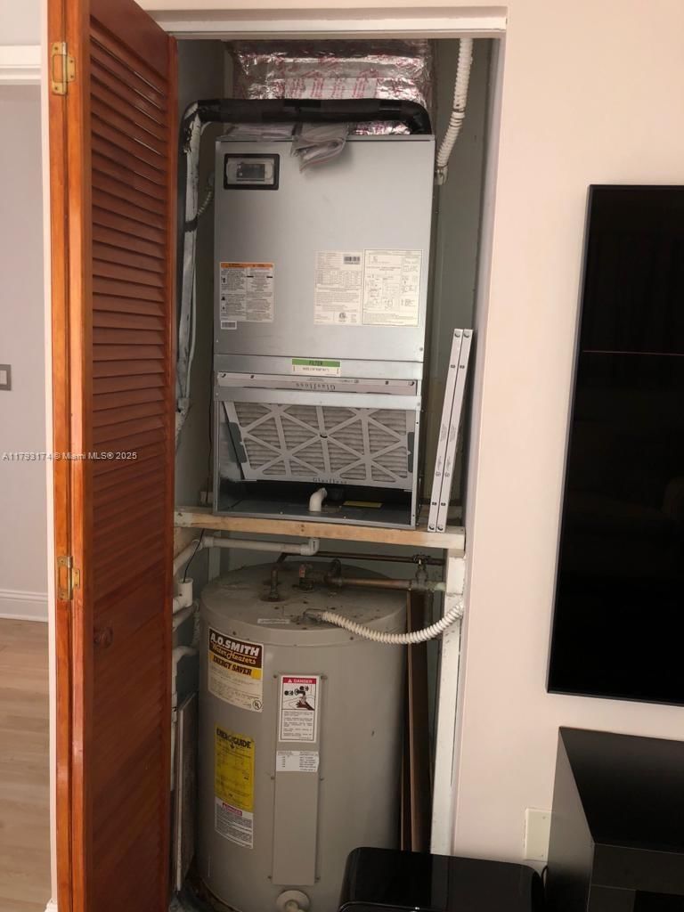 Real estate property located at 1140 125th Pl #205, Miami-dade, Villa Real Condo No 6, Miami, FL