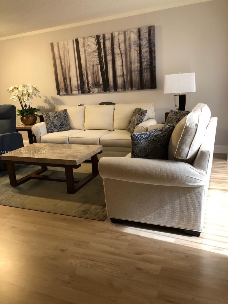 Real estate property located at 1140 125th Pl #205, Miami-dade, Villa Real Condo No 6, Miami, FL