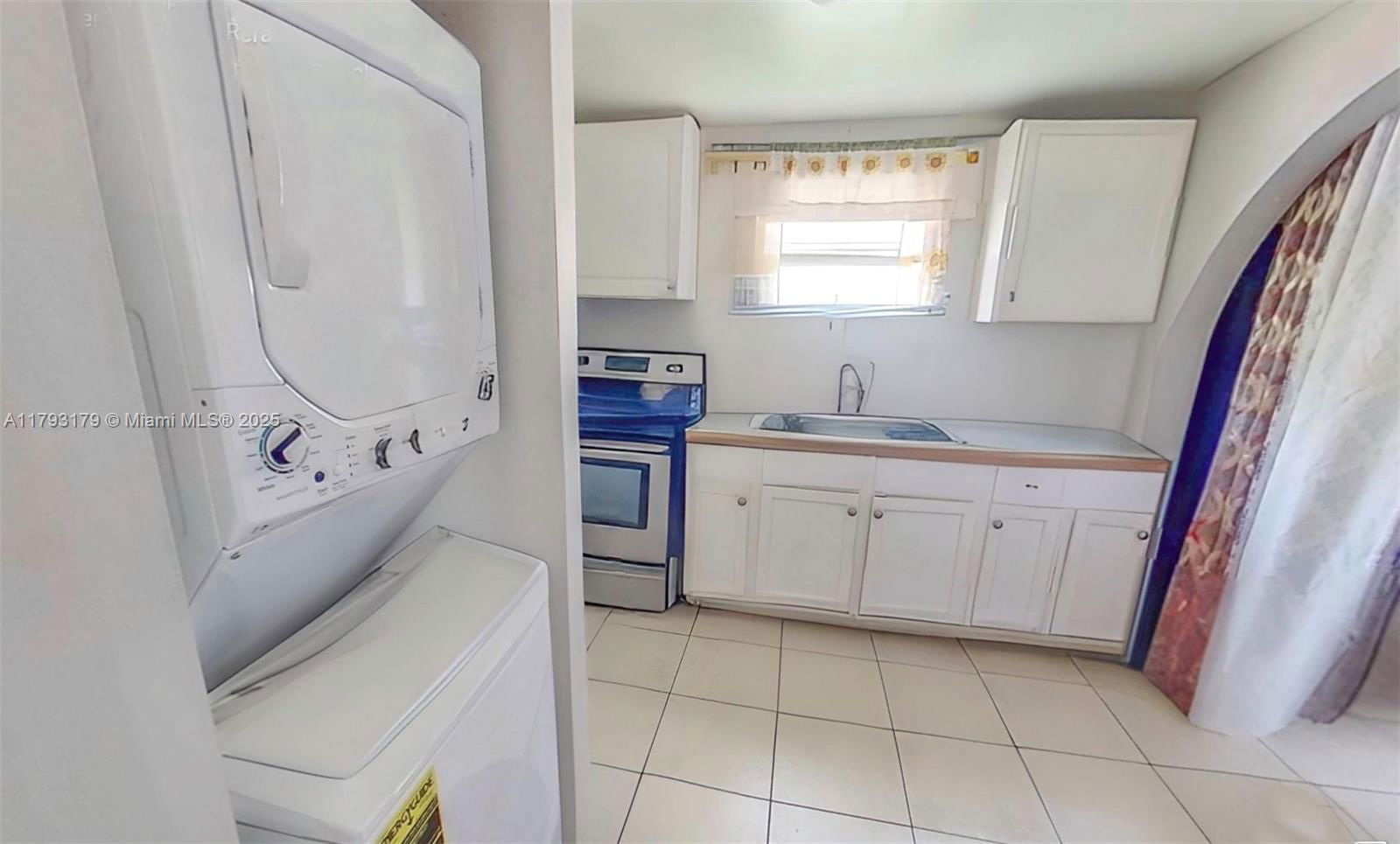Real estate property located at 1265 Silver Beach Rd, Palm Beach, Molphus Heights, Riviera Beach, FL