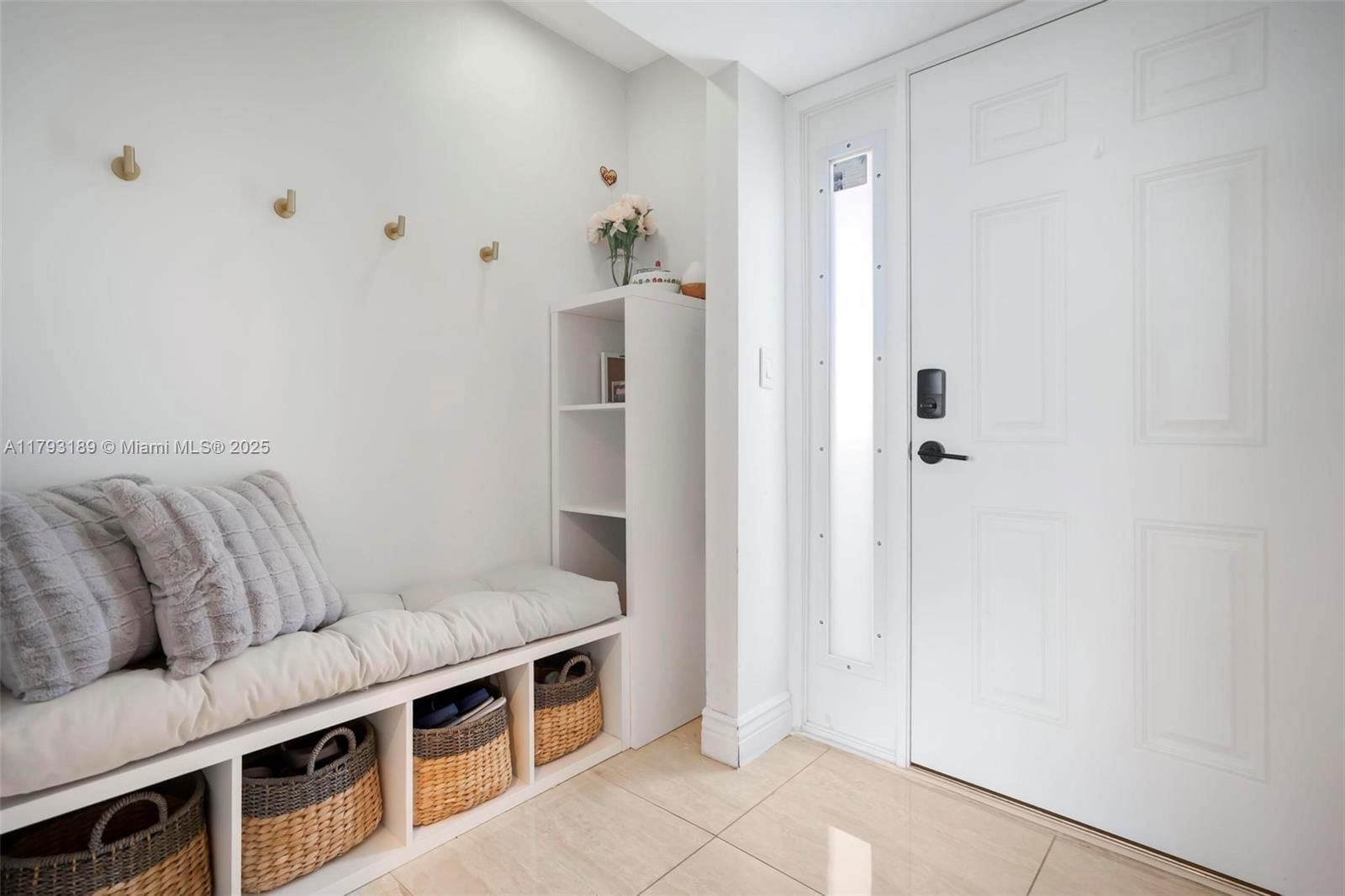 Real estate property located at 2767 Carambola Cir S #506, Broward, Applewood Village Ii-e Co, Coconut Creek, FL